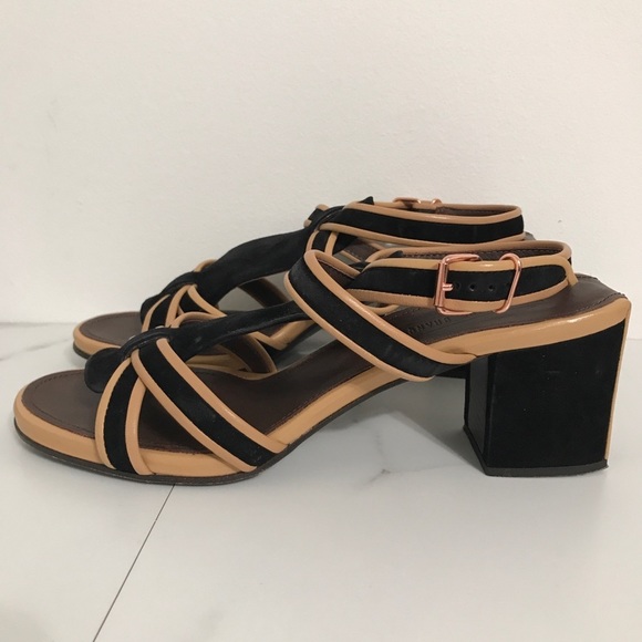 Veronique Branquinho Tan Cross Strap Sandals - Picture 1 of 10